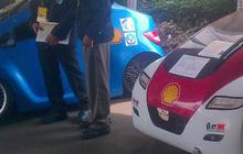17 Mobil hybrid parkir di Istana