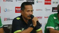 Pelatih PSMS Medan Djadjang Nurjaman  (Reza Efendi)