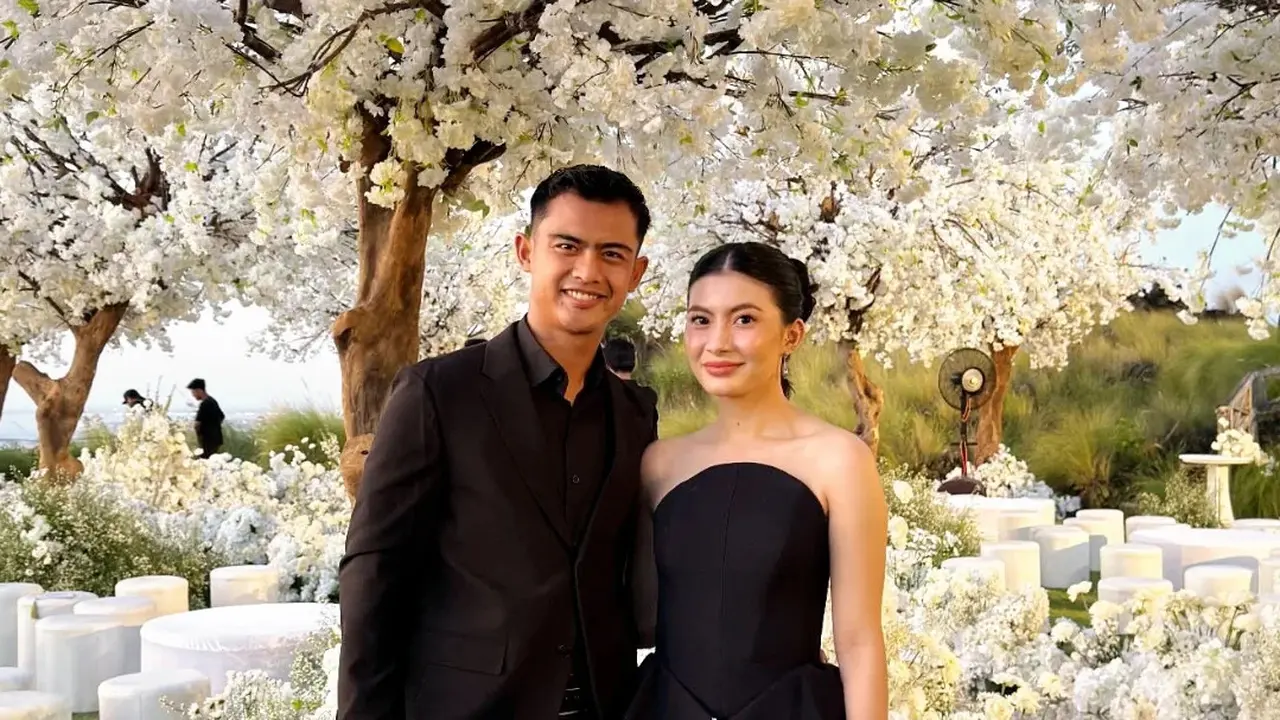 Gaya Pratama Arhan dan Inka Andestha Go Public di Pernikahan Justin Hubner, Kompak Pakai Outfit Hitam Elegan
