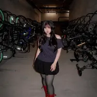 Kombinasi Fashion Vintage dan Modern ala Stephanie Poetri (Instagram/@stephaniepoetri)