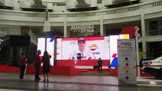 Kurang dari sebulan jelang dihelatnya Seri MotoGP Indonesia di Sirkuit Mandalika pada Maret depan, atmosfer balapan motor papan atas dunia ini mulai terasa di Jakarta. (Bola.com/Darojatun)