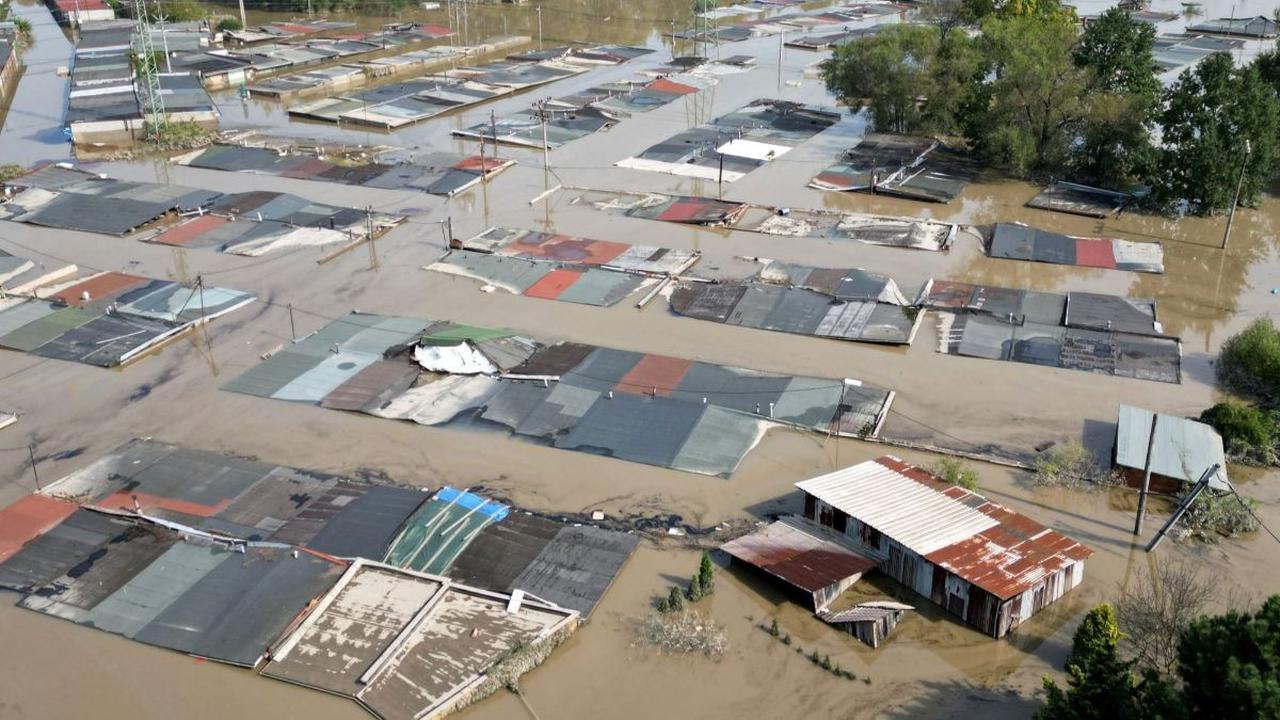 FOTO: Banjir Kian Memburuk, Republik Ceko Terancam "Tenggelam"
