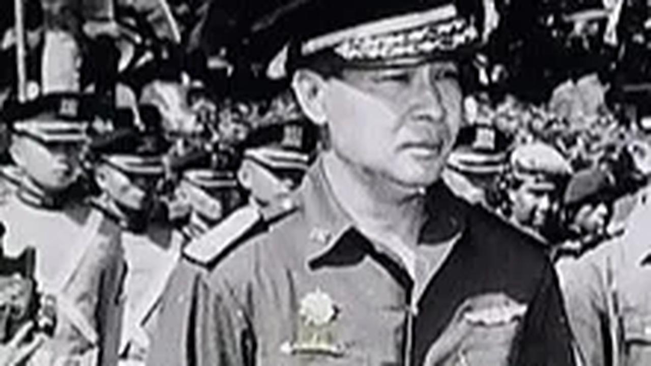 Soeharto Hampir Dipecat dari Militer