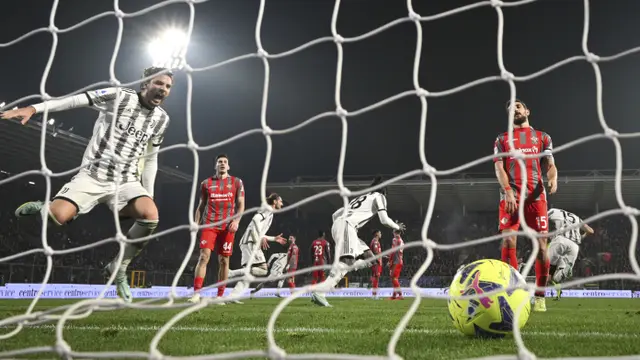 Foto: Inter Milan Putus Rekor Tak Terkalahkan Napoli, Juventus Bertengger di Posisi 3 Klasemen Liga Italia