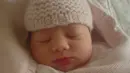 <p>Untuk pertama kalinya, Anggun memperlihatkan wajah Kirana ketika masih bayi. Ketika masih bayi, Kirana mempunyai pipi yang gembul. [Foto: instagram/anggun_cipta]</p>