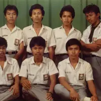 Anak-anak SMA tahun 90an. (via: istimewa)