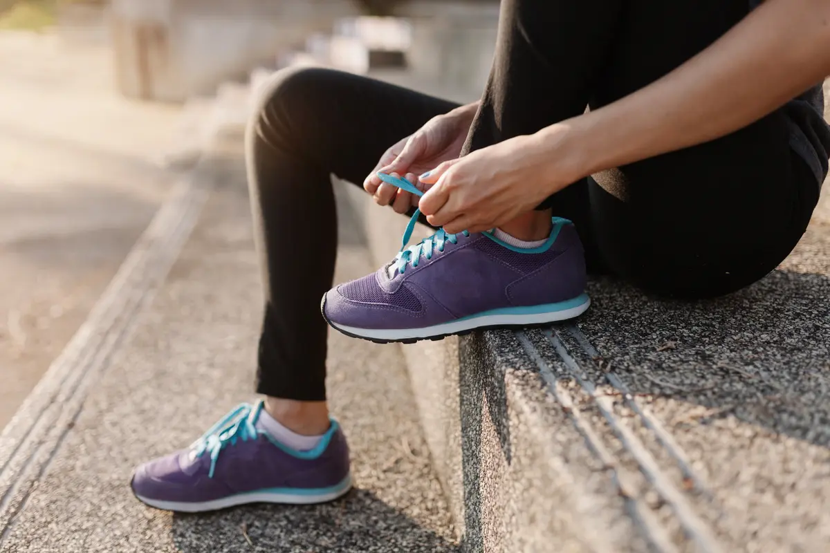 Bye-Bye Bau! 5 Trik Ampuh agar Sepatu Tetap Wangi Sepanjang Hari
