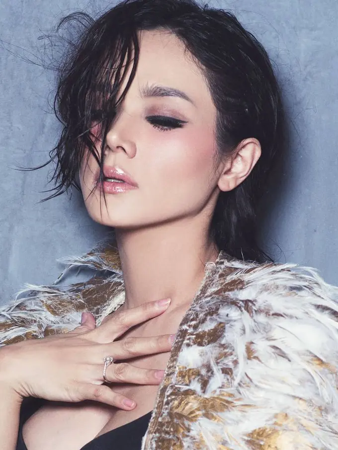 [Bintang] Dari Teman Sepermainan, Ahmad Dhani Cinta dengan Gaya Mulan Ini