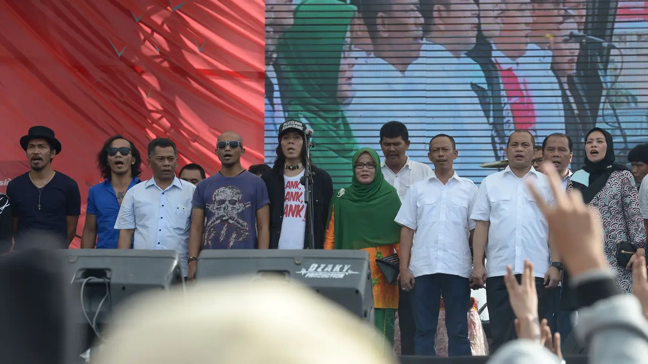 Semangati Warga Desa Terpencil, Slank Gelar Konser di Perbatasan 
