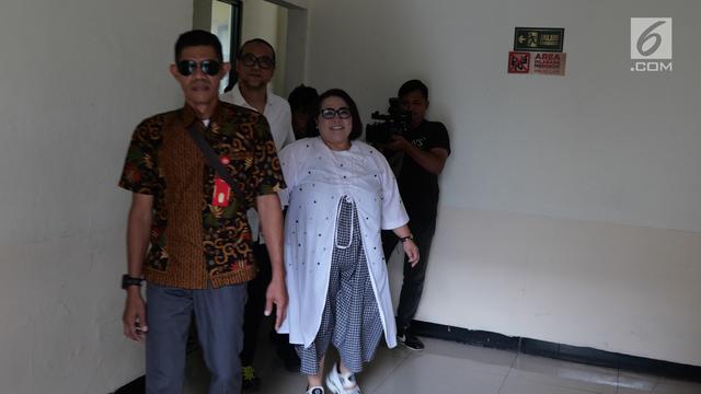 Nunung Srimulat dan July Jan Sambiran