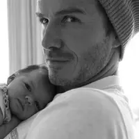 David Beckham si Papa Sexy dari Inggris | via: twitter