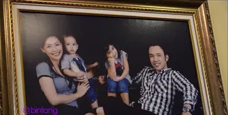 Tessa Kaunang tidak mengetahui bahwa mantan suaminya, Sandy Tumiwa sudah melangsungkan pernikahan. Tetapi, Tessa menduga Sandy Tumiwa sudah memperkenalkan calon istri barunya kepada anak-anak.