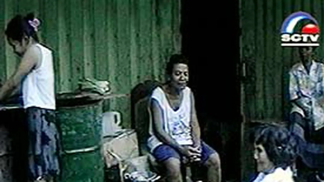 041102bPengungsi.jpg