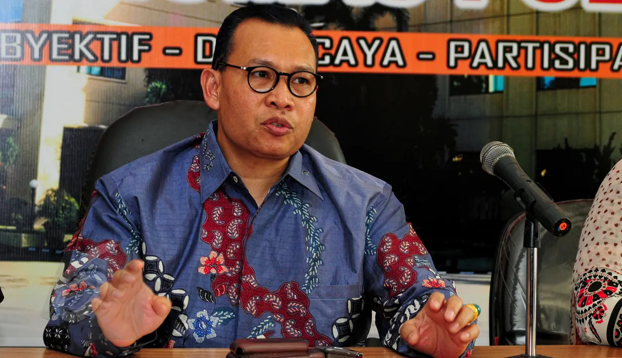 Dirkrimsus Polda Papua, Kombes Guntur Setiyanto saat rilis di Mabes Polri, Jakarta, Sabtu (30/5). Investasi Bodong bermodus MLM (Multi Level Marketing) bernama PT. Wandermind berhasil diringkus Polda Papua. (Liputan6.com/Yoppy Renato)