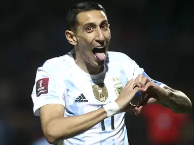 Gelandang Argentina, Angel Di Maria berselebrasi usai mencetak gol ke gawang Uruguay pada pertandingan penyisihan Piala Dunia di Estadio Campeon del Siglo, Montevideo, Uruguay, Sabtu (13/11/2021). Argentina menang tipis atas Uruguay 1-0. (Ernesto Ryan/Pool Via AP)
