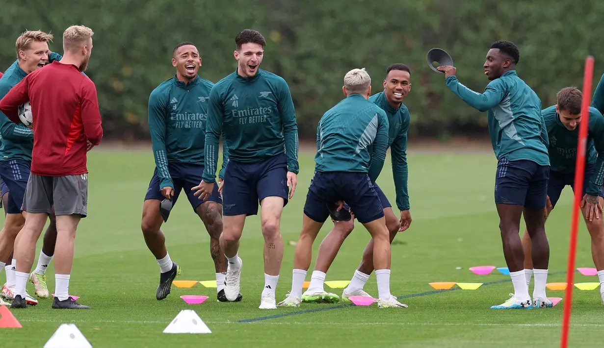 Di Premier League Inggris, Arsenal belum terkalahkan hingga pekan ke-5, sedangkan PSV masih sempurna sampai pekan ke-4 Eredevisie. (Adrian DENNIS / AFP)
