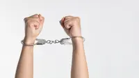 Masuk Toilet Perempuan, Polisi Singapura Lompat dari Lantai Tiga Demi Hindari Petugas