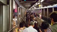 Central Mid Levels, sebuah pemukiman di Hongkong terdapat eskalator yang memiliki panjang lebih dari 800 meter. (Foto:  Amusingplanet)