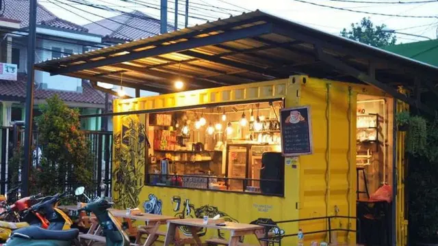 Kontainer Cafe