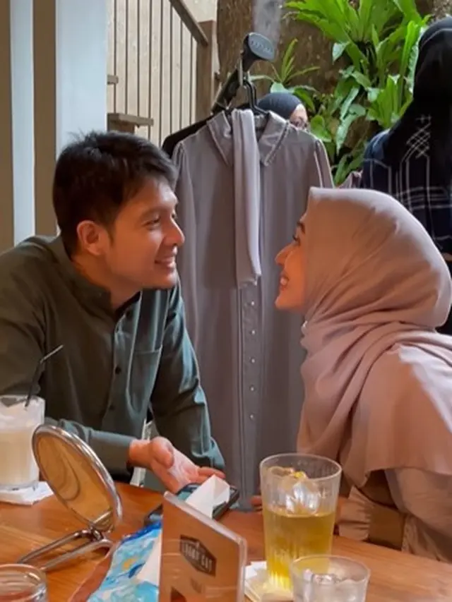 Dhini Aminarti dan Dimas Seto dibilang semakin mirip (Instagram/dhiniaminarti)