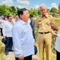 Presiden Joko Widodo atau Jokowi, Menteri Pertahanan (Menhan) Prabowo Subianto dan Gubernur Jawa Tengah Ganjar Pranowo dalam kunjungan kerja di Jawa Tengah, Kamis (9/3/2023). (Foto: Laily Rachev - Biro Pers Sekretariat Presiden)