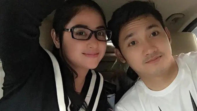 Dewi Perssik dan Angga Wijaya