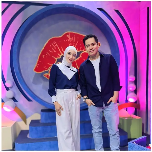 6 Potret Ricky Perdana dan Istri, Ungkap Kondisi Anak Usai Jatuh dari Lantai 2