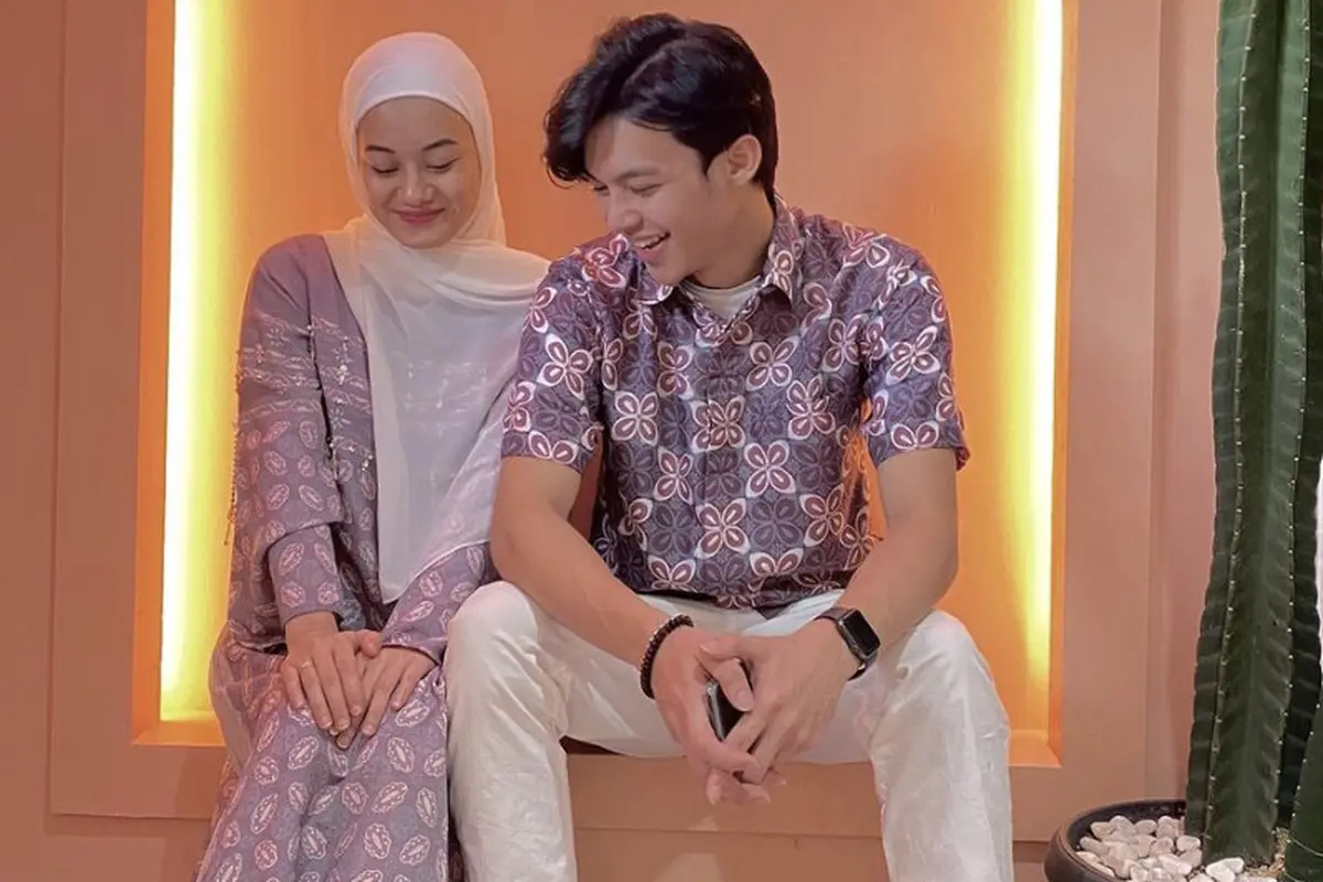 Dinda Hauw dan Rey Mbayang
