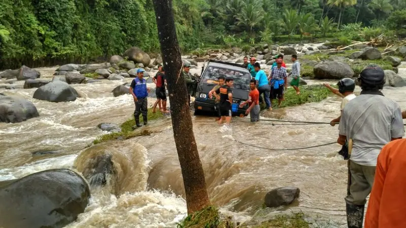 Kondisi Korban Banjir Bandang 4 Sungai Sekaligus di Banyumas