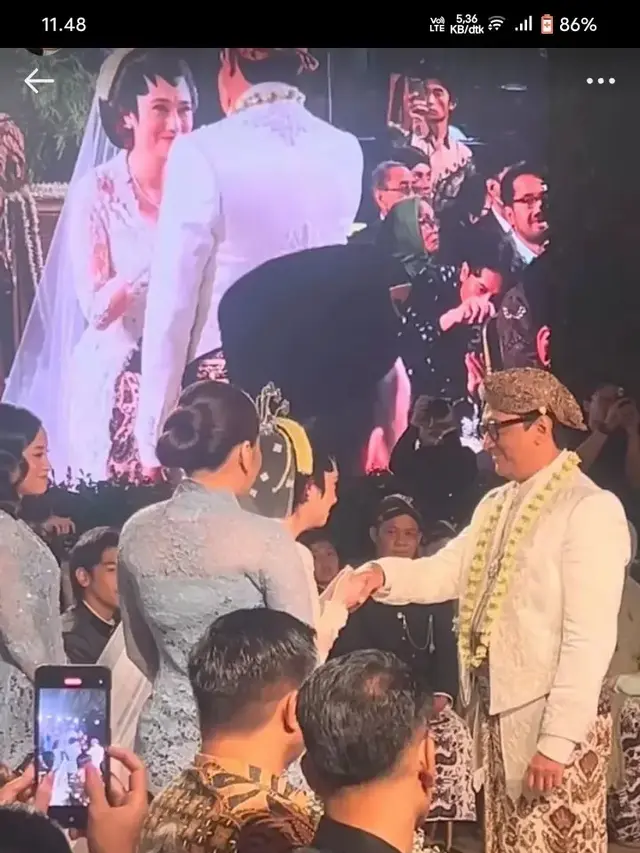 Andre Taulany dikabarkan menikah dengan Amanda Rigby