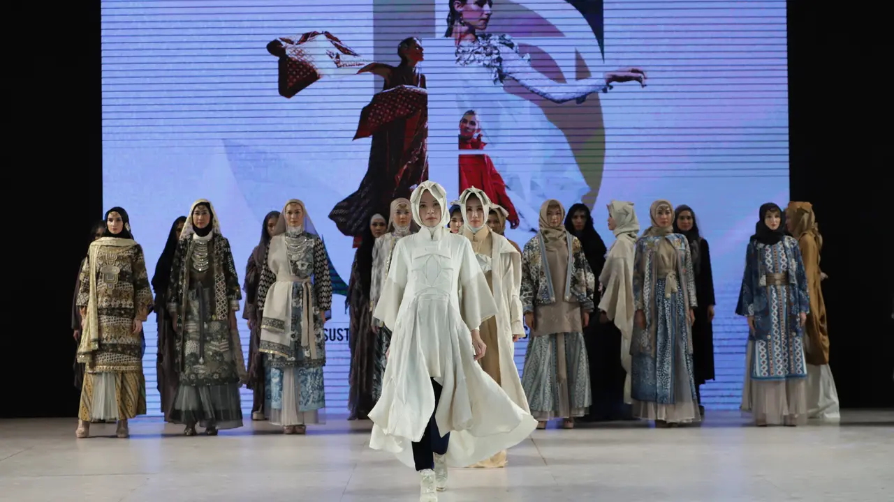 23 Fashion District 2019