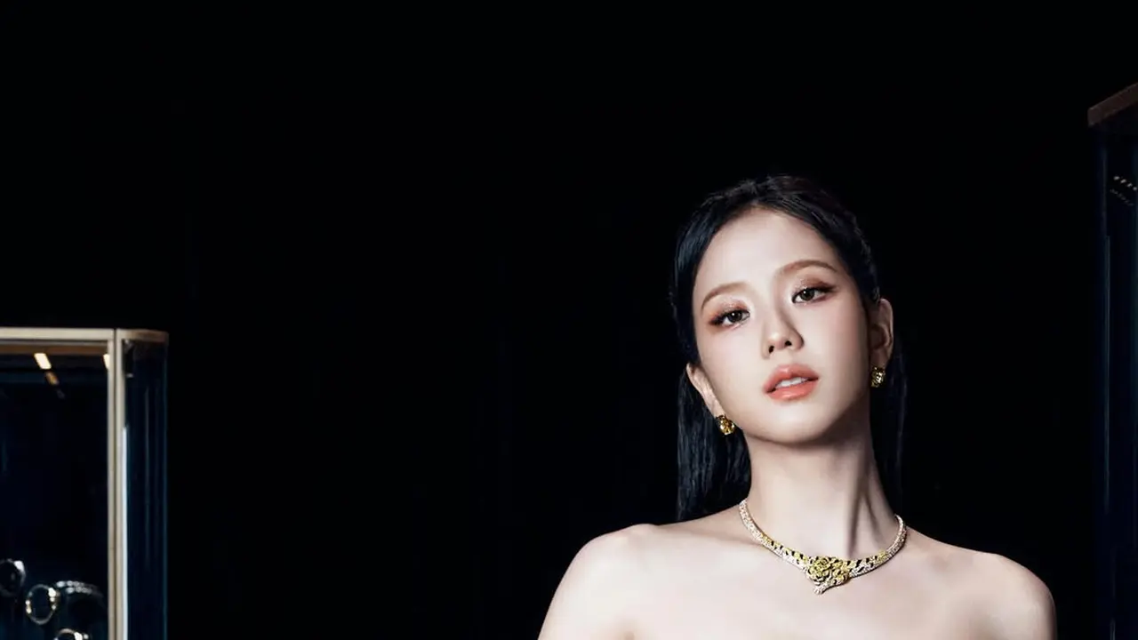 Pesona Princess Jisoo BLACKPINK di Pameran Perhiasan Cartier, Tampil Bersinar dengan Kalung Berlian Rp9,2 Milyar