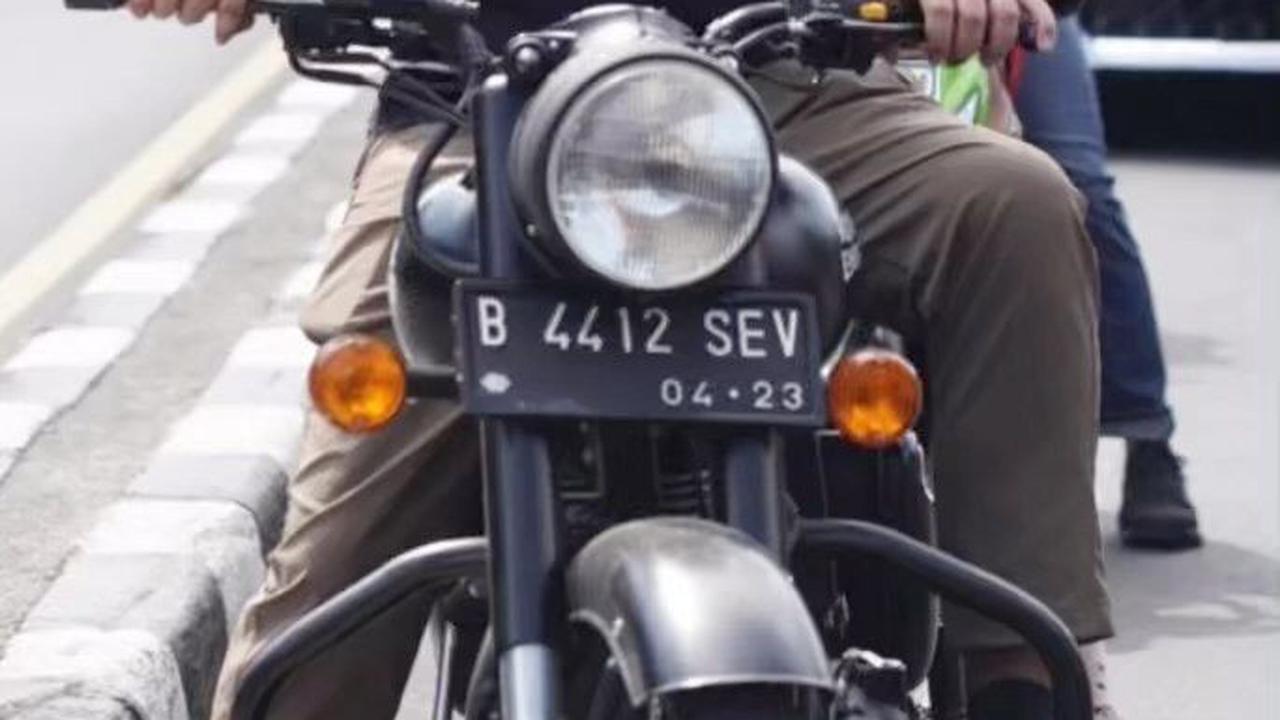 Intip Potret Sultan Djorghi ‘Takdir Cinta yang Kupilih' saat Riding Motor, Keren Banget