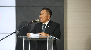 Jejak Karier Donny Ermawan, Gubernur Universitas Republik Indonesia