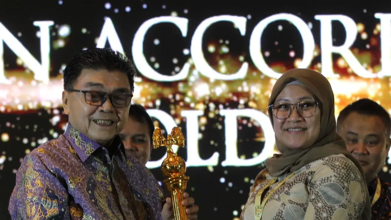 SKK Migas mendapat peringkat Emas di Asia Sustainability Report Rating (ASRRAT) yang diadakan oleh National Center for Corporate Reporting (NCCR) di Jakarta (6/11/2023). (Dok SKK Migas)