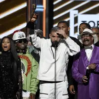 Drake di Billboard Music Awards 2017 (AP Exchange/Bintang.com)