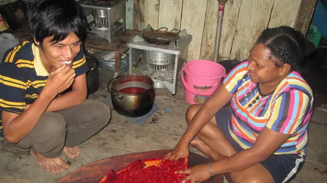 Buah Merah Papua