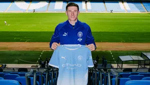 Elliot Anderson Bantah Pernah Ingin Jadi Pemain MU