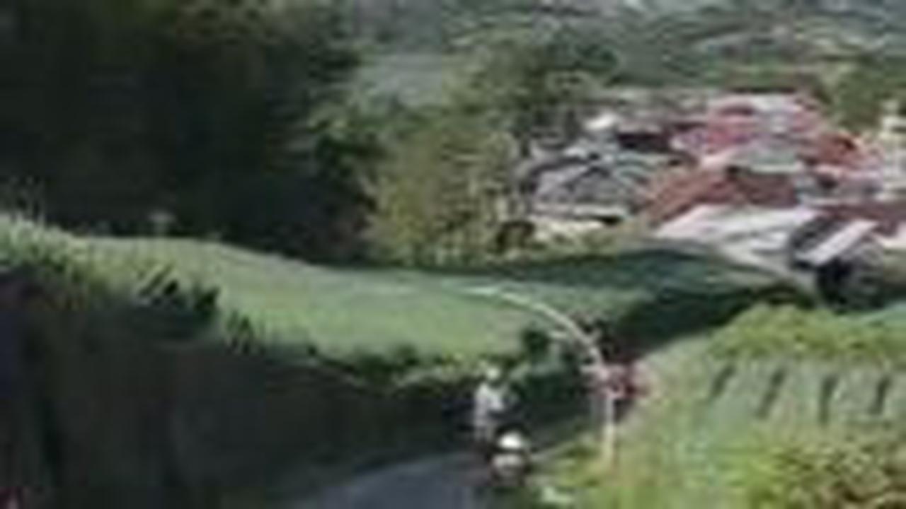7.	Deles Indah