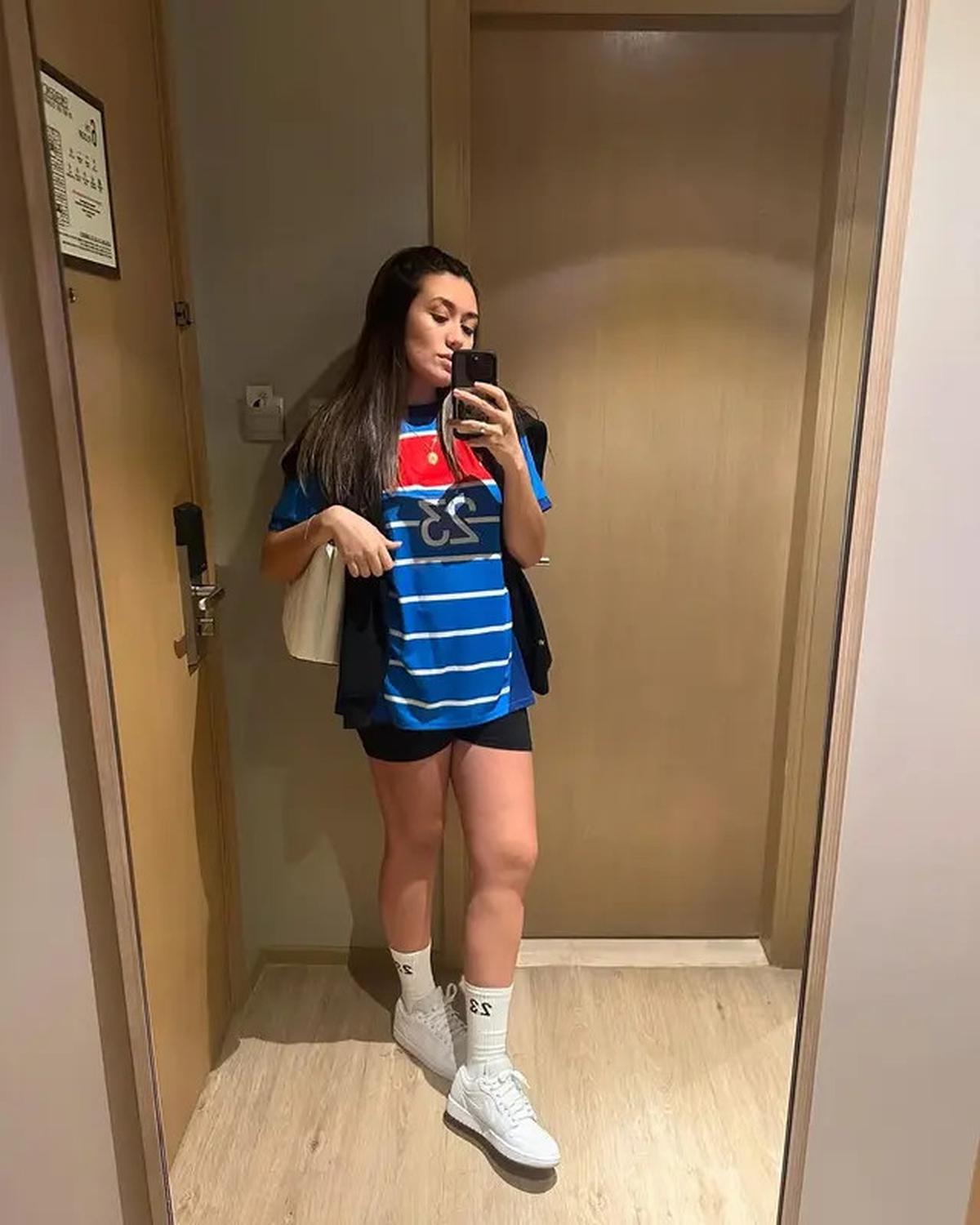 6 Potret Amanda Gonzales Hamil 4 Bulan, Rela ke Filipina Nonton Pertandingan Suami