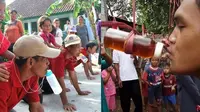 8 Potret Kocak Bapak-Bapak Kalau Ikut Lomba 17 Agustusan Ini Bikin Senyum Nyengir