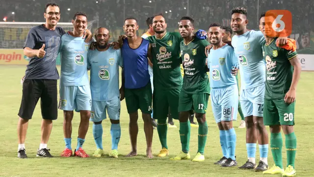 Pemain Persebaya Surabaya dan Persela Lamongan