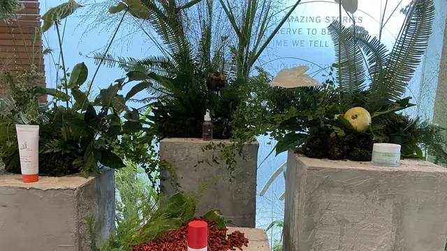 Maudy Ayunda dan Patricia Davina Luncurkan Skincare From This Island. Anisha Saktian Putri