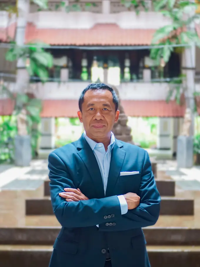 Diary Fimela: Dari Tour Guide di Bali, I Gede Sujana Kini Sukses Jadi General Manager Hotel Ternama