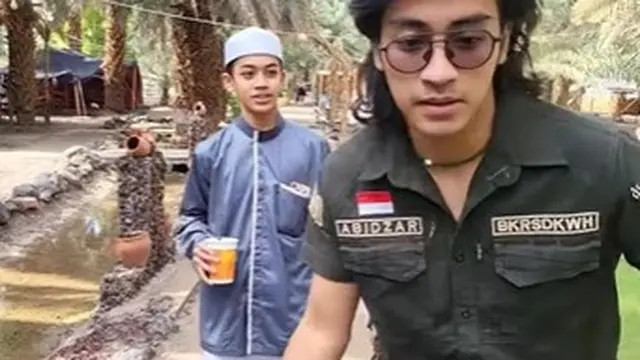 Abidzar di tanah suci (Instagram/_ummi_pipik)