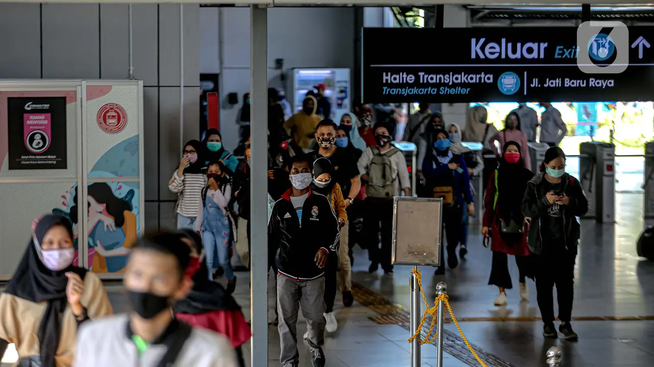 PSBB Jakarta, Jam Operasional KRL Berubah