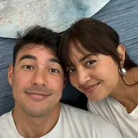 Potret Aurelie Moeremans dan Tyler Bigenho saat Selfie Bareng (credit: instagram/aurelie).