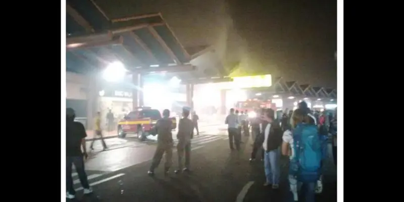Restoran Cepat Saji di Bandara Soekarno-Hatta Terbakar
