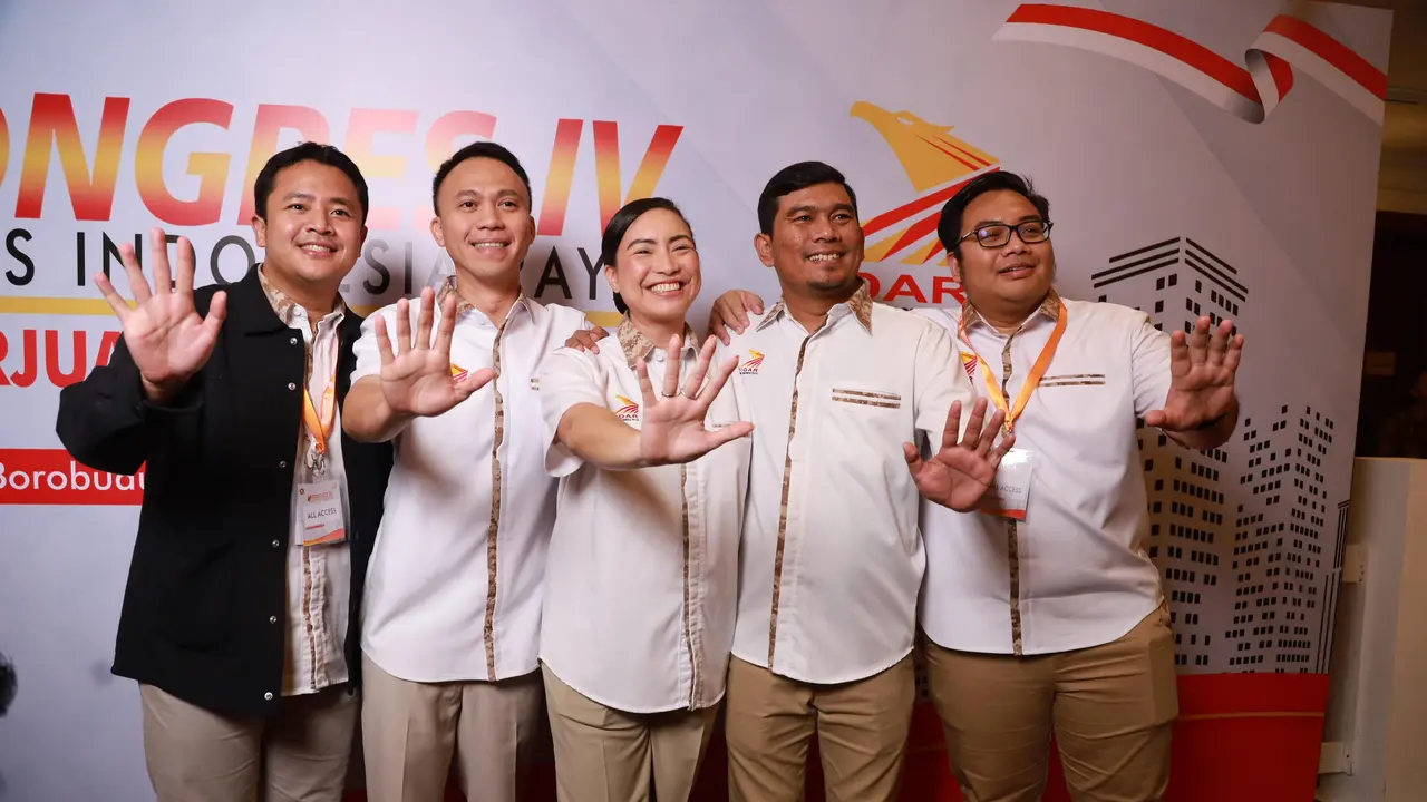 Ketua Umum PP Tunas Indonesia Raya (Tidar) Rahayu Saraswati Djojohadikusumo bersama jajaran PP Tidar usai Kongres IV Tidar di Hotel Borobudur, Jakarta, Sabtu (17/5/2025) (Istimewa)