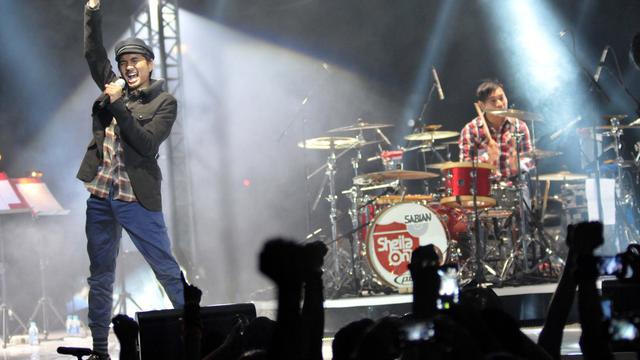 Rayakan Ultah ke-19 Sheila On 7 Lewat 6 Lagu Terbaik Pilihan Fans